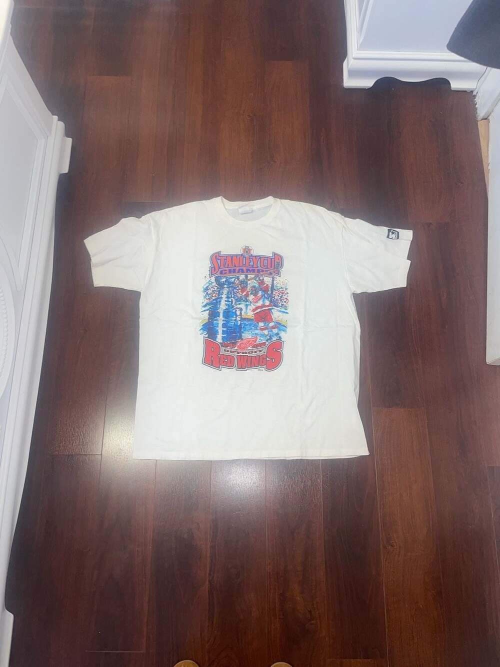 Vintage 1998 Detroit Red Wings Stanley Cup Champions Starter T-Shirt